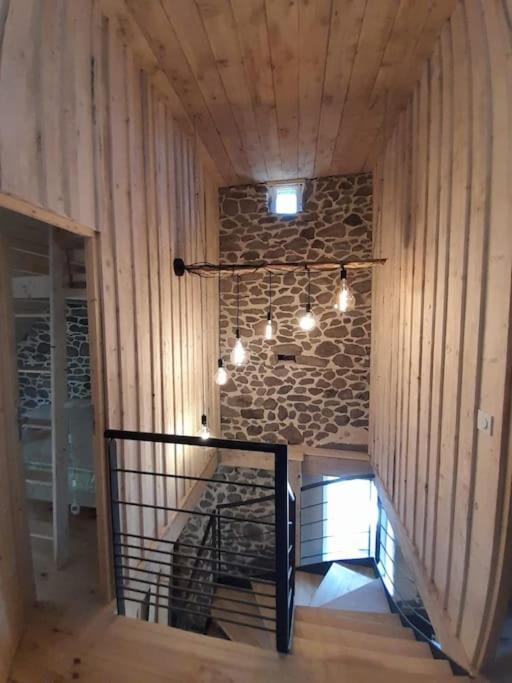 Вилла La Grange De La Gratade Rochefort-Montagne Экстерьер фото